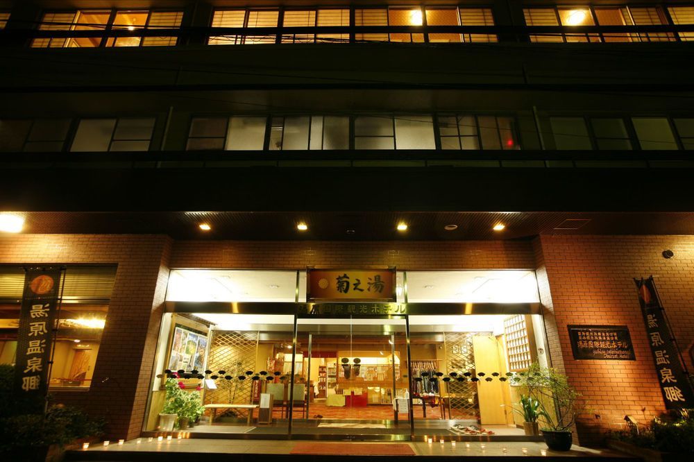 Hotel Kikunoyu Maniwa Екстер'єр фото
