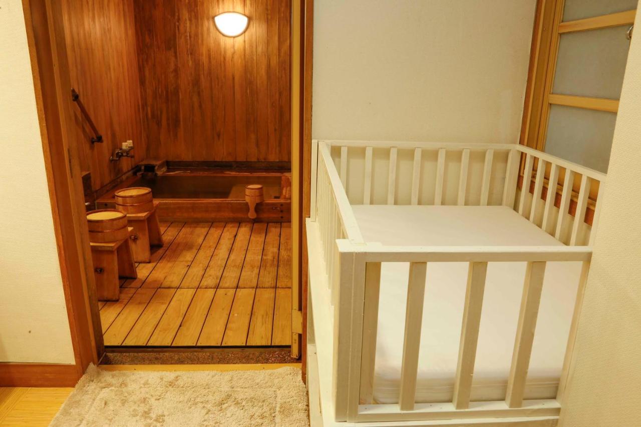 Hotel Kikunoyu Maniwa Екстер'єр фото